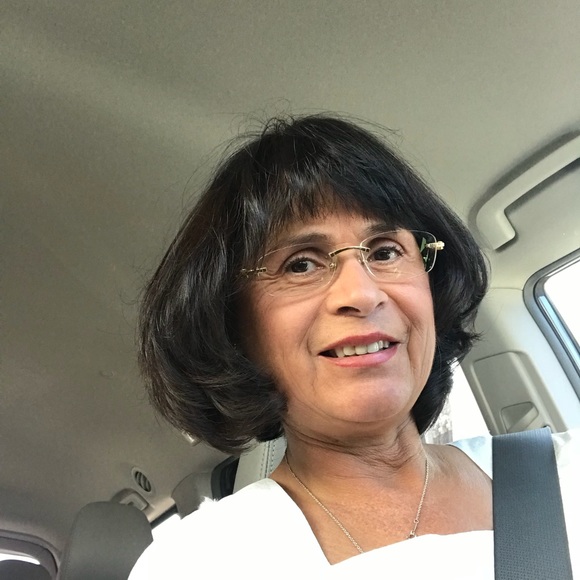 Meet your Posher, Carmen - Picture 1 of 1